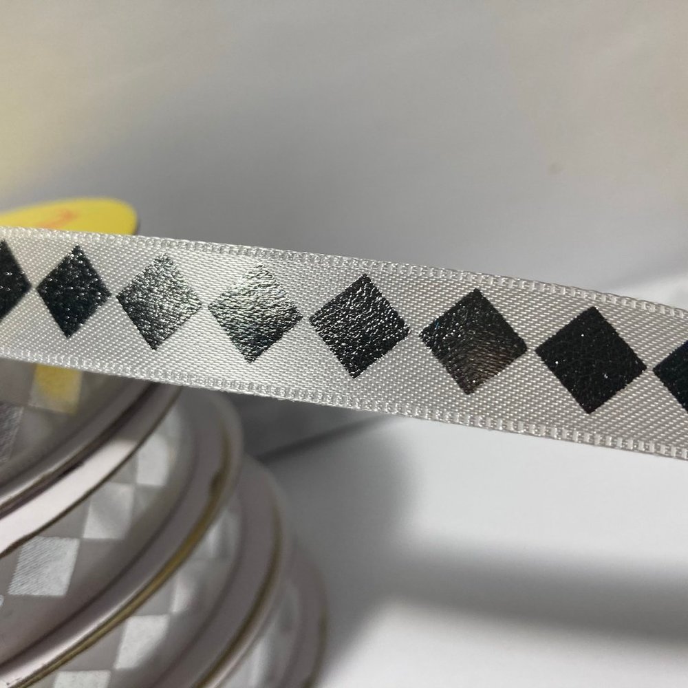 5 Silver Metallic Diamond White Ribbon 9/16"